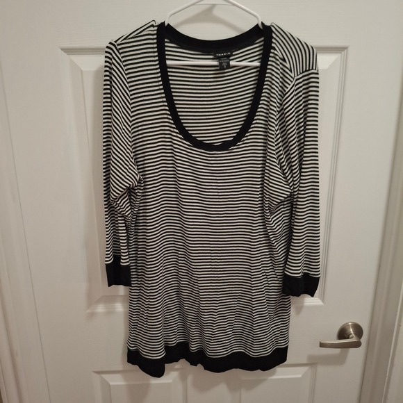 torrid Tops - Torrid Womens Plus Size 3 Measures 1x Black White Striped Ribbed Knit  Tunic